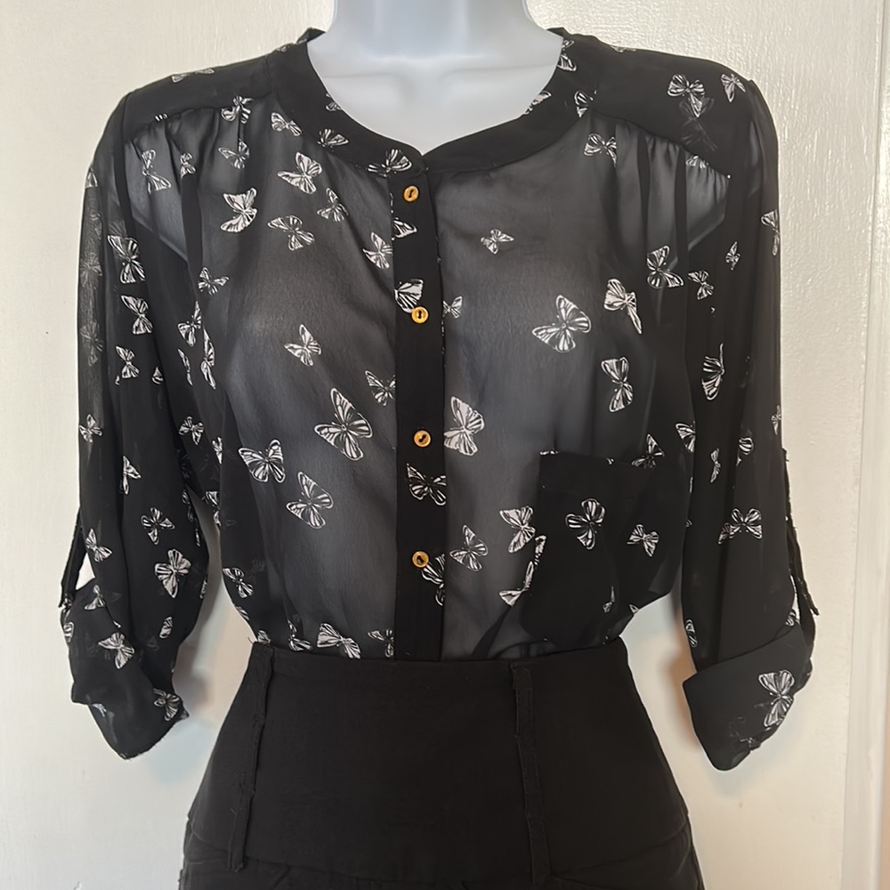 Le Chateau - Butterfly Hi-Lo Blouse